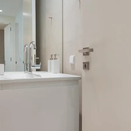 3bdr Upscale By Lovelystay Apartament *