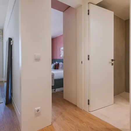 3bdr Upscale By Lovelystay Лиссабон