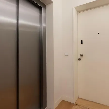 3bdr Upscale By Lovelystay Daire